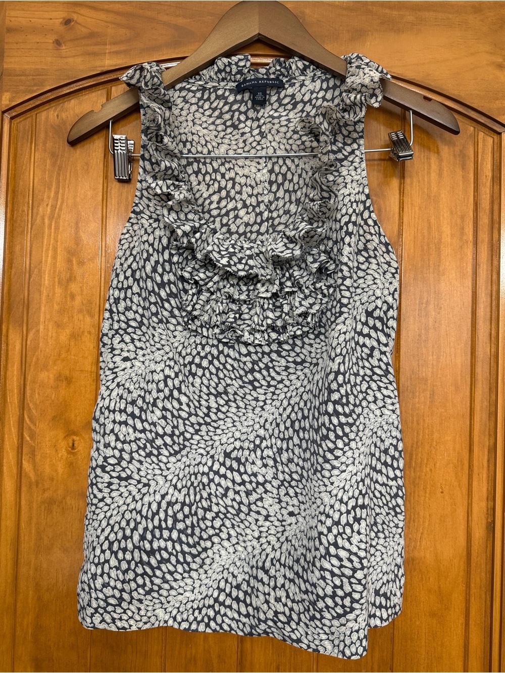 Banana Republic Black and White Ruffle Neck Sleeveless Blouse